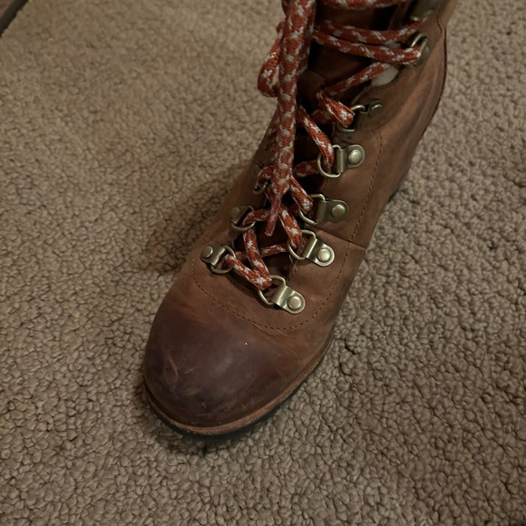 Sorel Lexi leather wedge boots - Picture 4 of 15